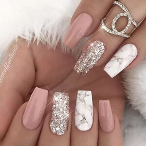 UÑAS